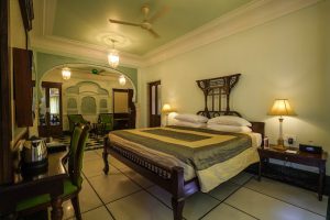 B2E50C4C-AB7B-4D71-B33E-BCD6D25BFC94