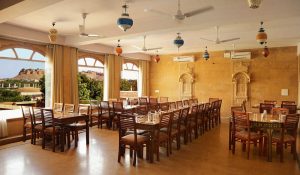 big_1675178336_5561_resturant-slider1