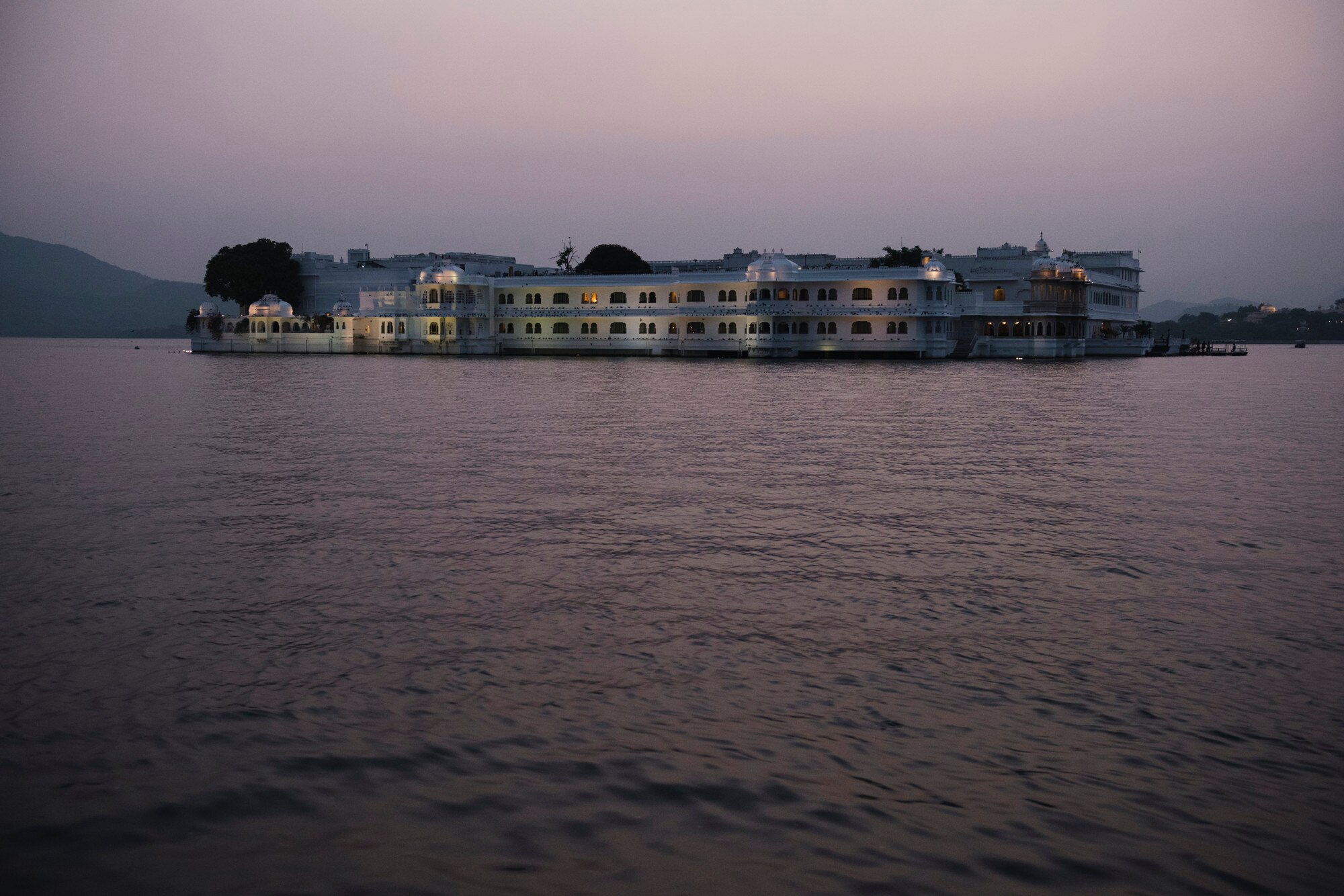 lake pichola